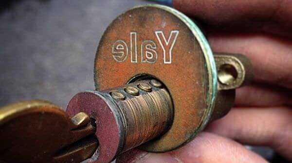 Срочная замена замков в Набережных Челнах